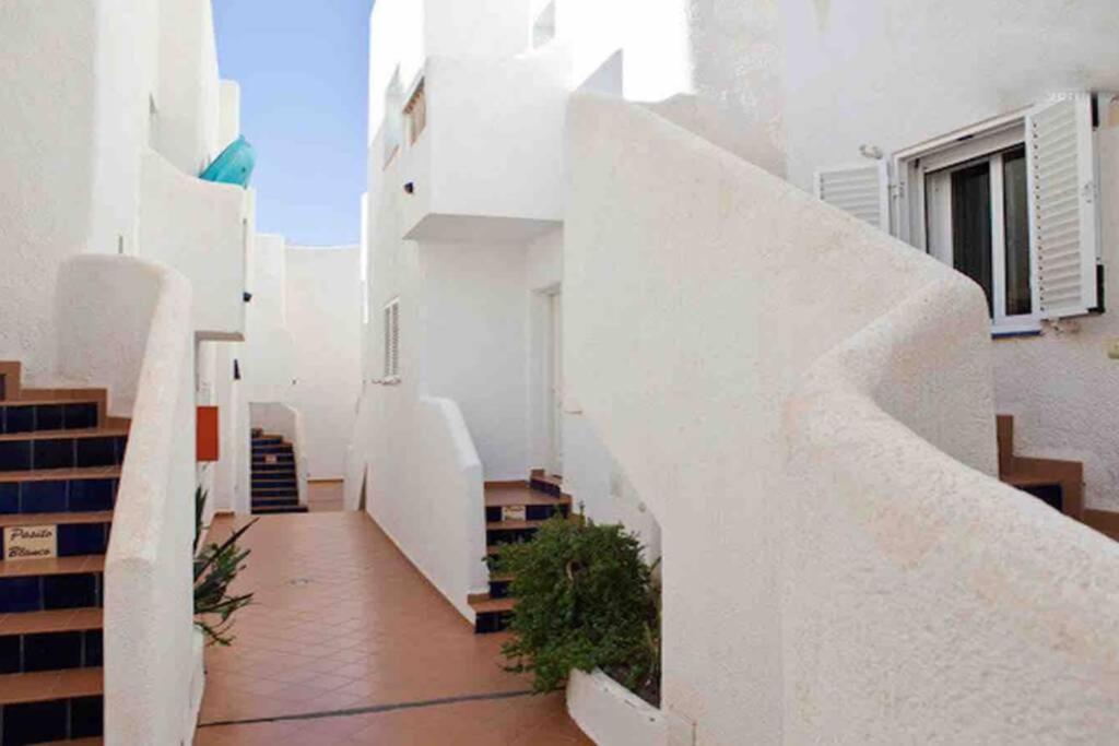 Apartamento A 2 Minutos Andando A La Playa. La Isleta del Moro Exterior photo